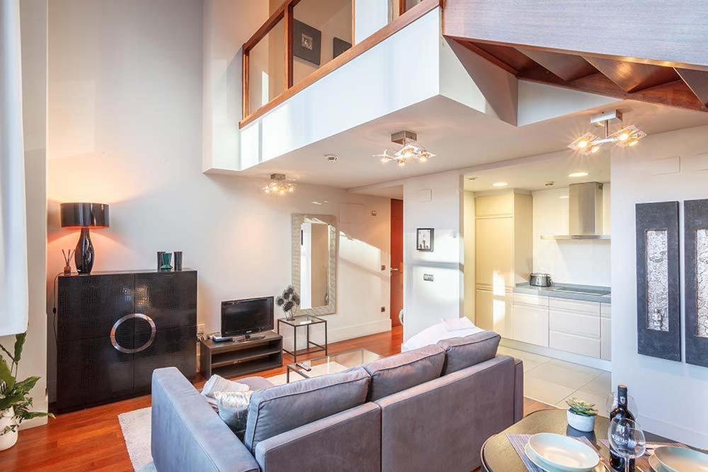 Апартаменты Vivienda Turistica Duplex Isozaki-Guggenheim Бильбао Экстерьер фото