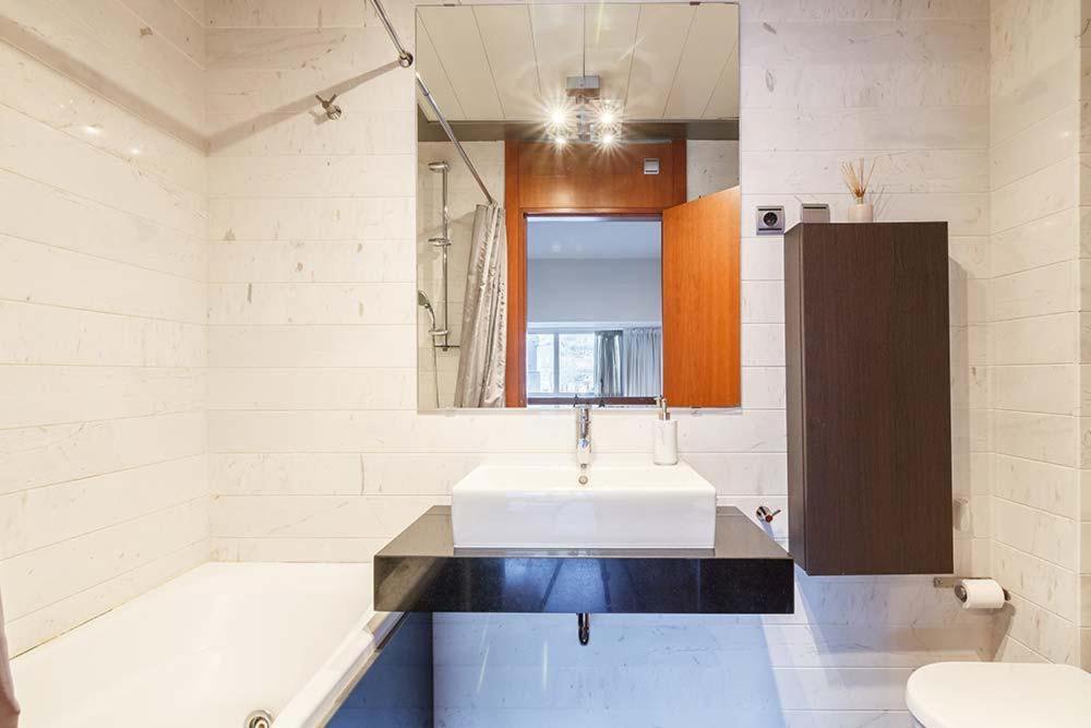 Апартаменты Vivienda Turistica Duplex Isozaki-Guggenheim Бильбао Экстерьер фото